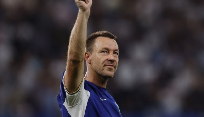 企鹅体育新闻站-太阳报：切尔西名宿特里将与财团联手，收购英乙球队科尔切斯特联